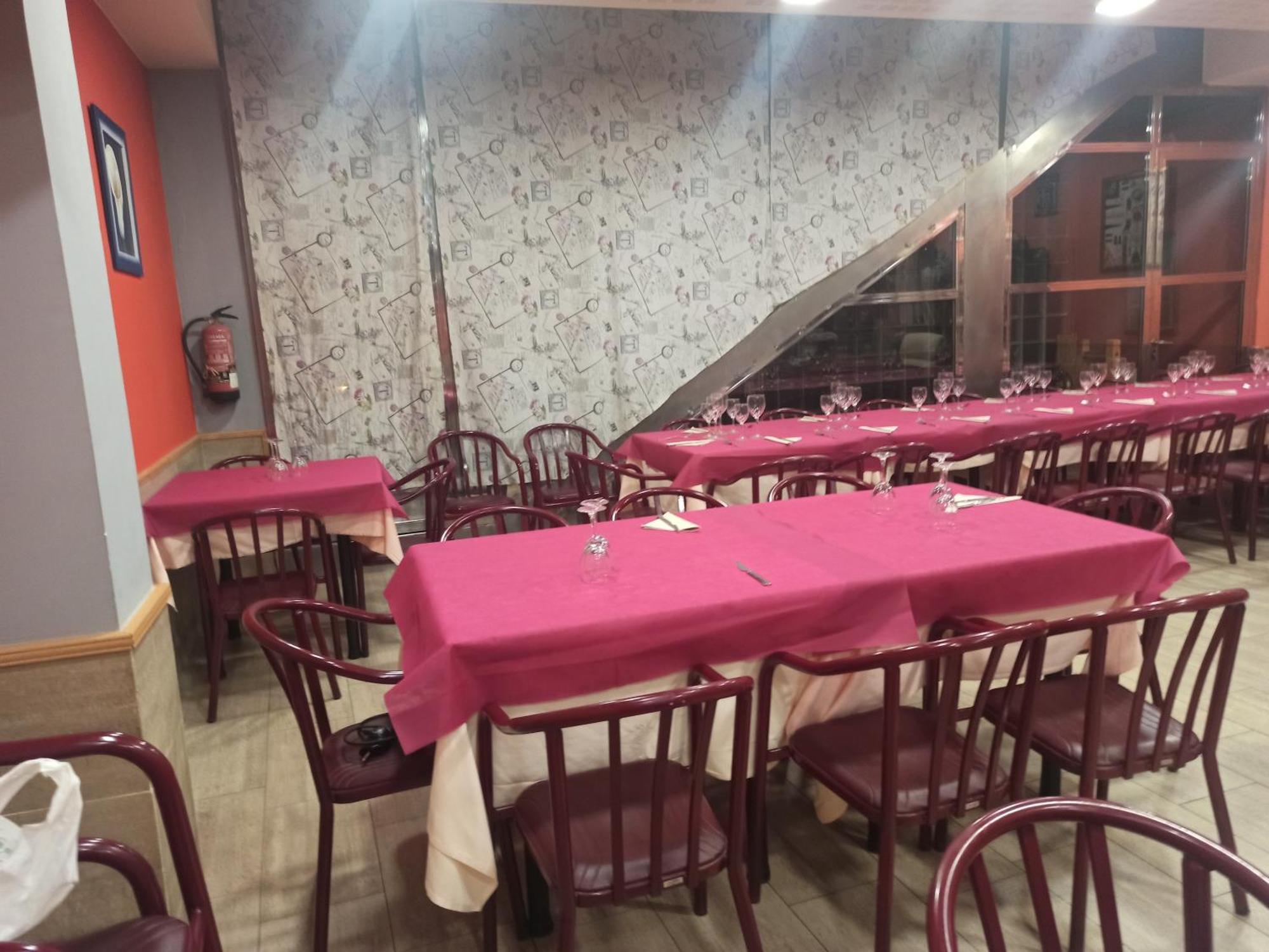 Hostal Restaurante Baraka Alagon Exterior photo